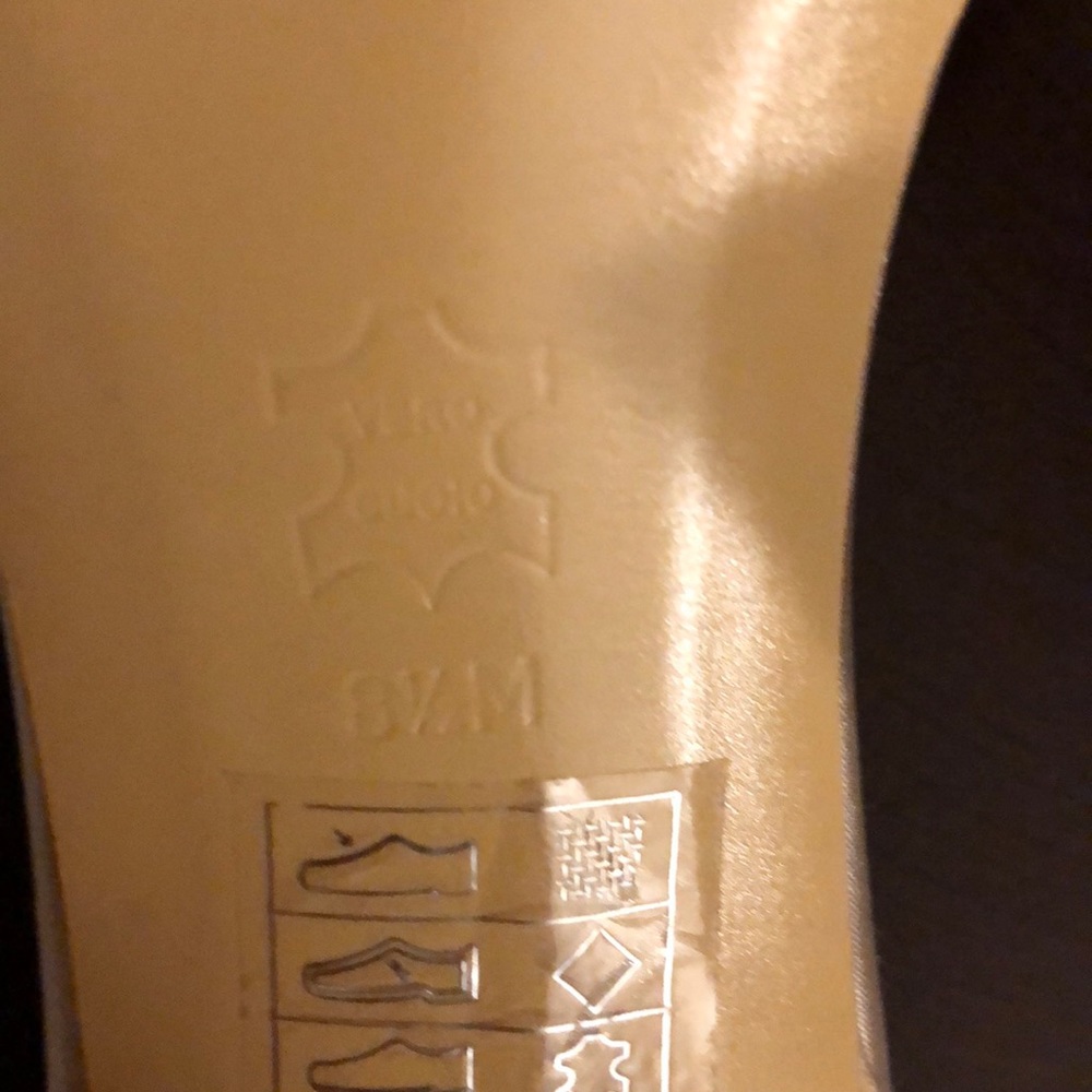 Moda Heels - Picture 5 of 5